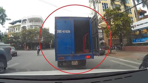 KHONG DONG COP XE 1