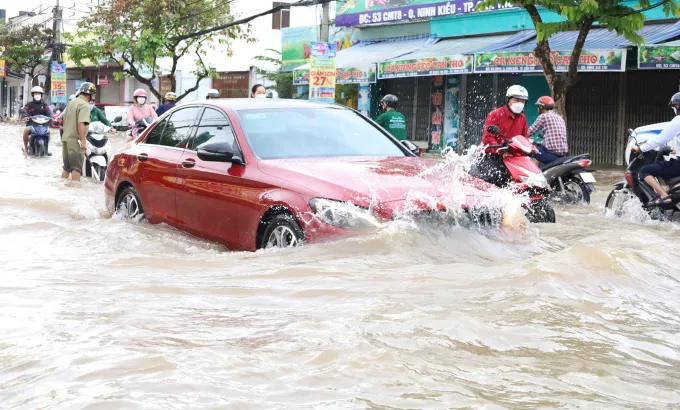 5 CÁCH KIỂM TRA NHANH XE NGẬP NƯỚC KHI CHỌN MUA XE CŨ