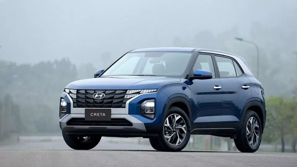 NHỮNG LÝ DO NÊN MUA XE Ô TÔ GẦM CAO