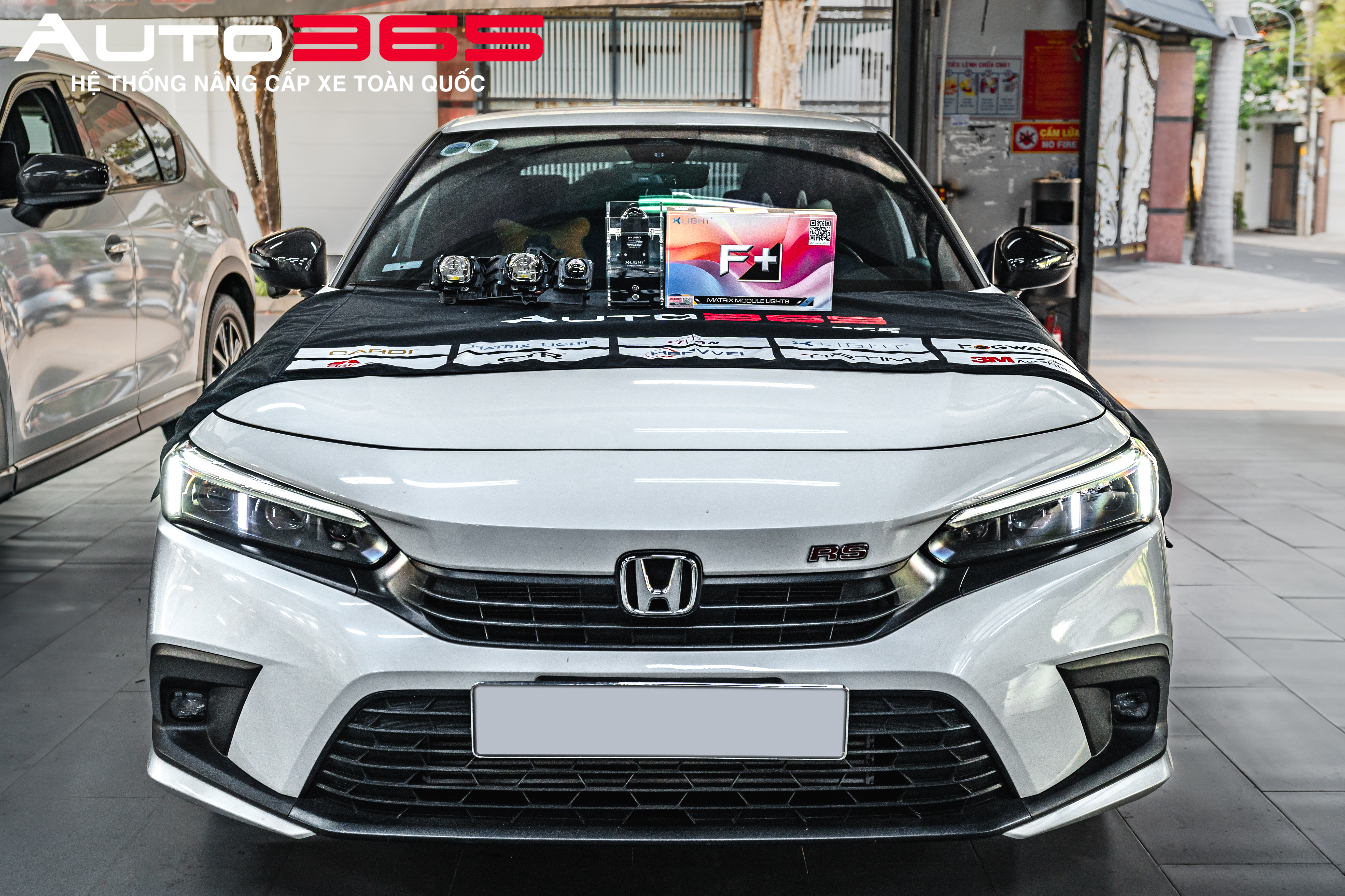 Honda Civic độ cụm đèn liền Path kết hợp đèn X-Light F+ Pro (New 2024) tại Auto365 Thủ Đức
