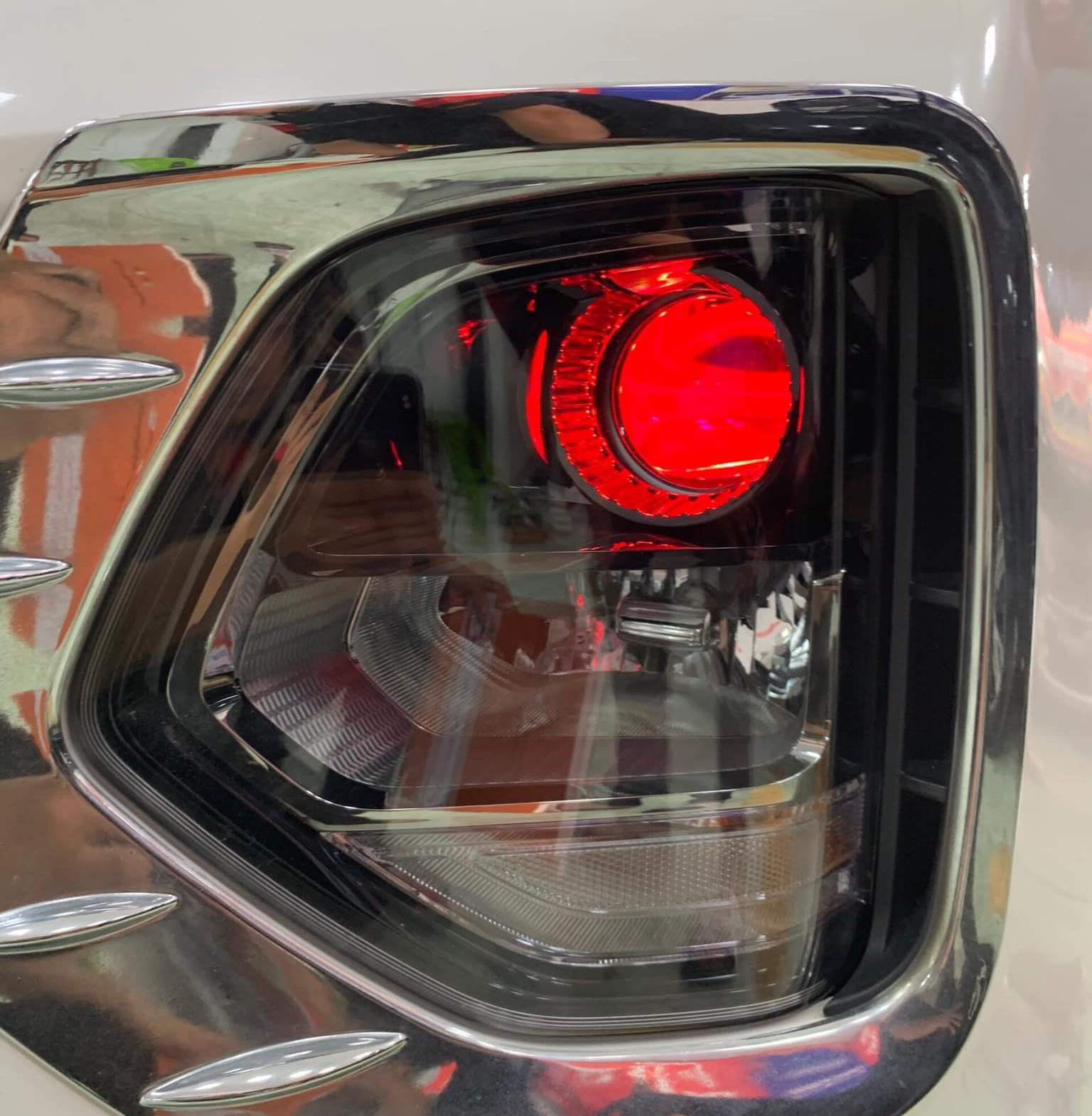Do Den Hyundai Santafe 20