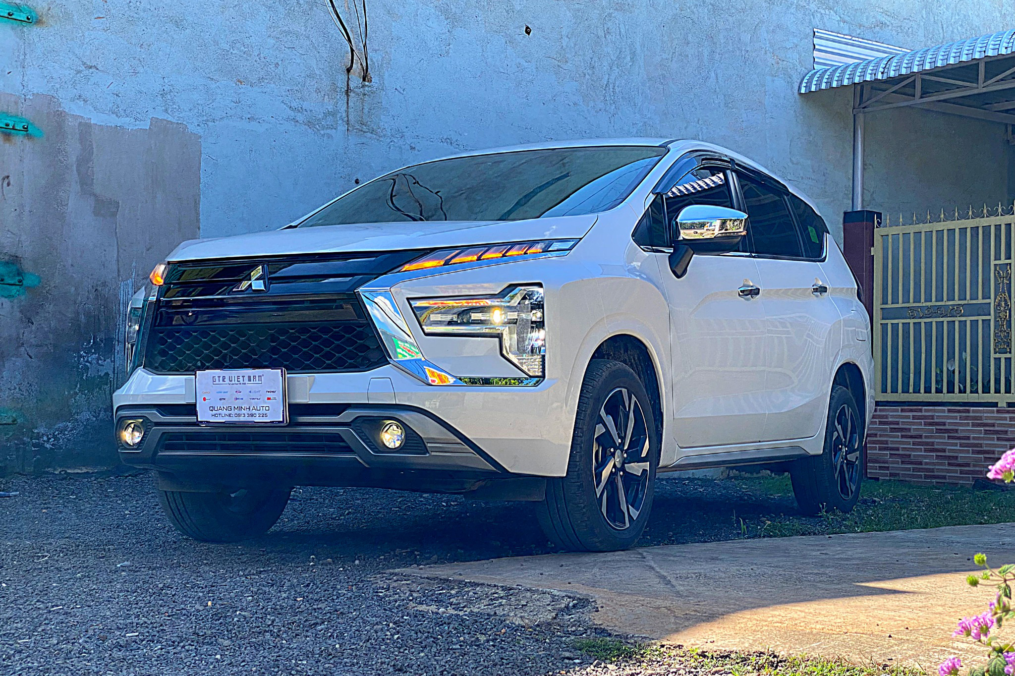 Mitsubishi Xpander độ đèn Bi Gầm X-Light F10 New