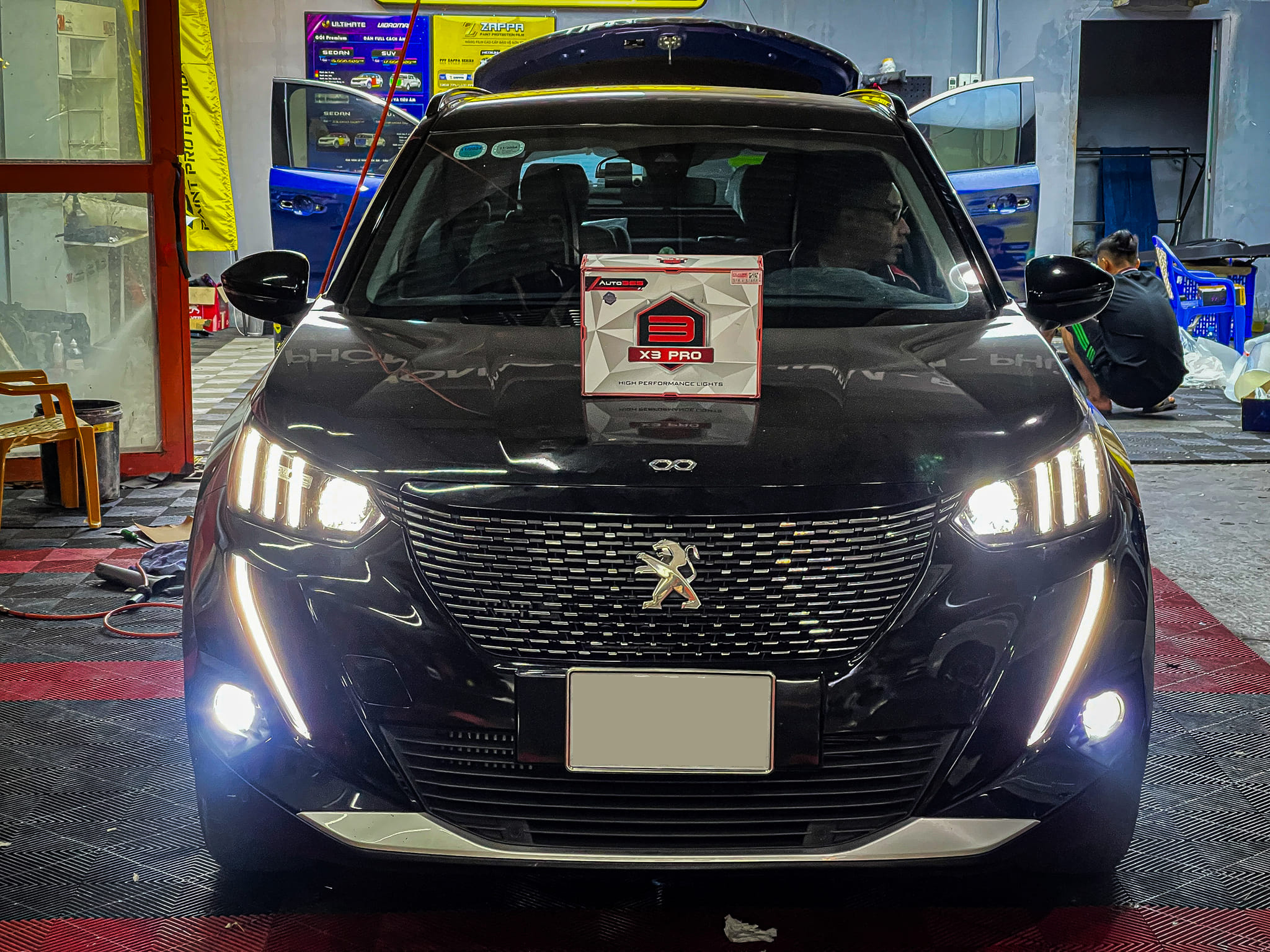 Do Den Peugeot 8