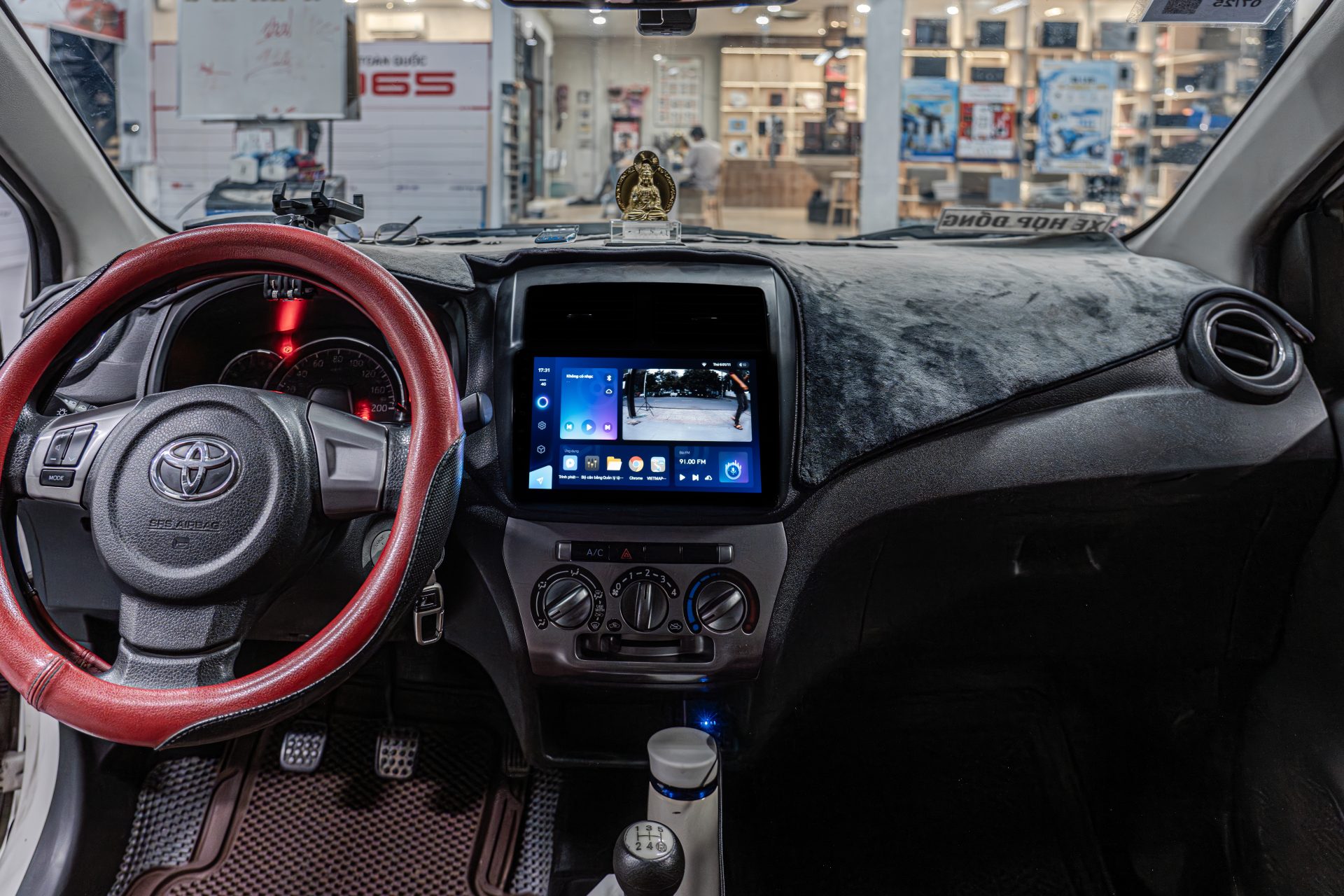 Wigo Lap Man Hinh Camera Hanh Trinh 5