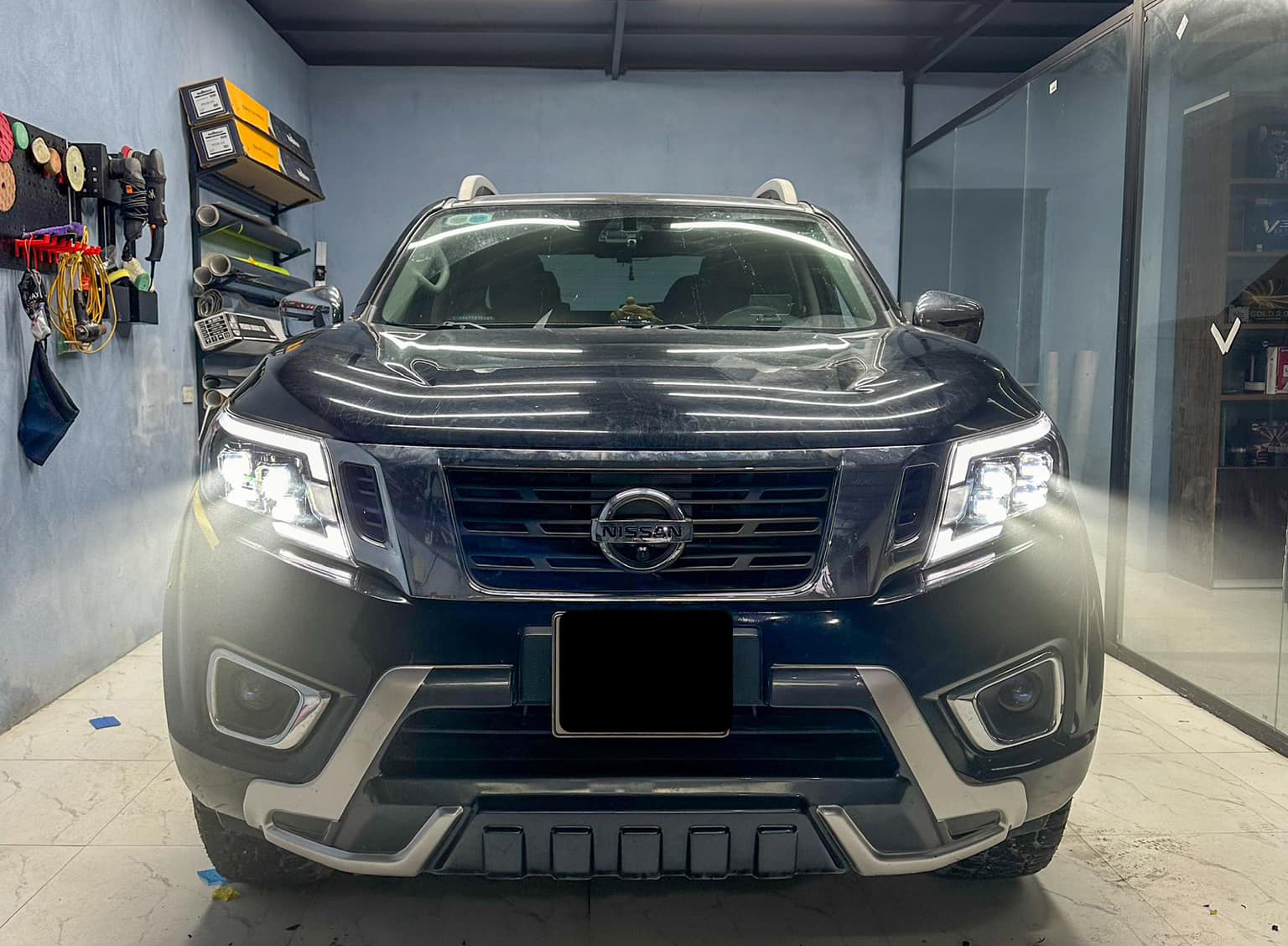 2 Nissan Navara F Pro Mini 1