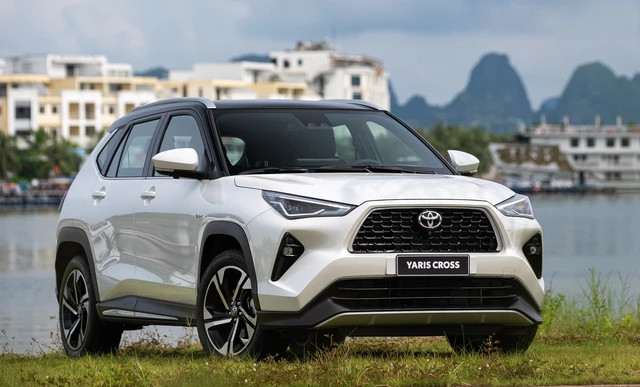 Do Den Toyota Yaris 11