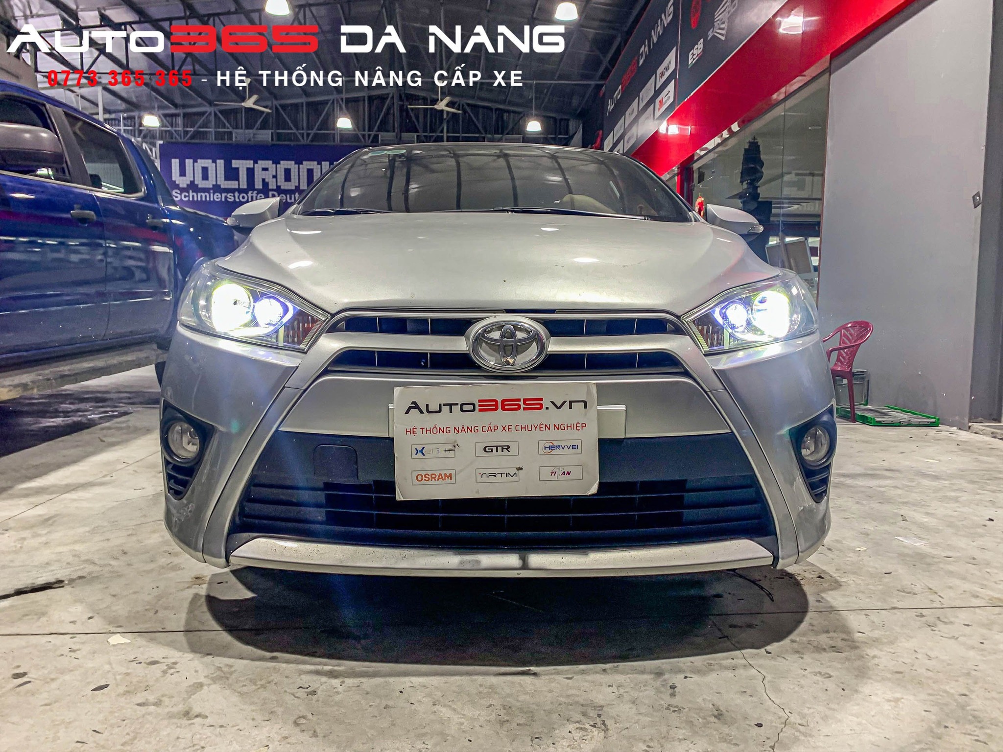 Do Den Toyota Yaris 5