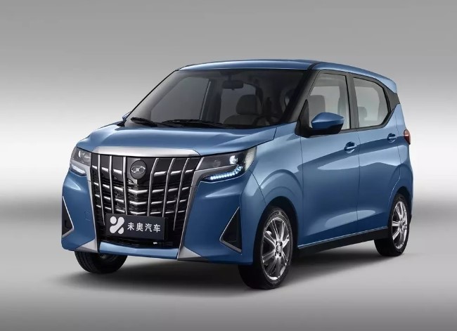Toyota Alphard 1
