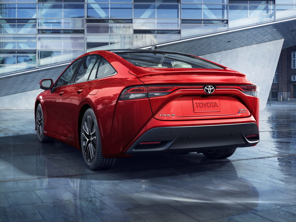 toyota-mirai-2024-4.jpg