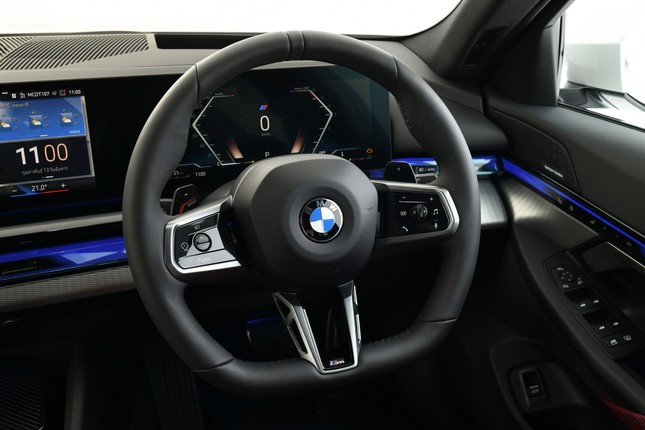 BMW 5 Series 3