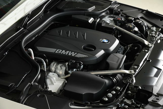 BMW 5 Series 4