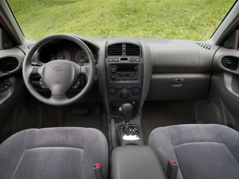 cac-doi-xe-hyundai-santafe-3.jpg