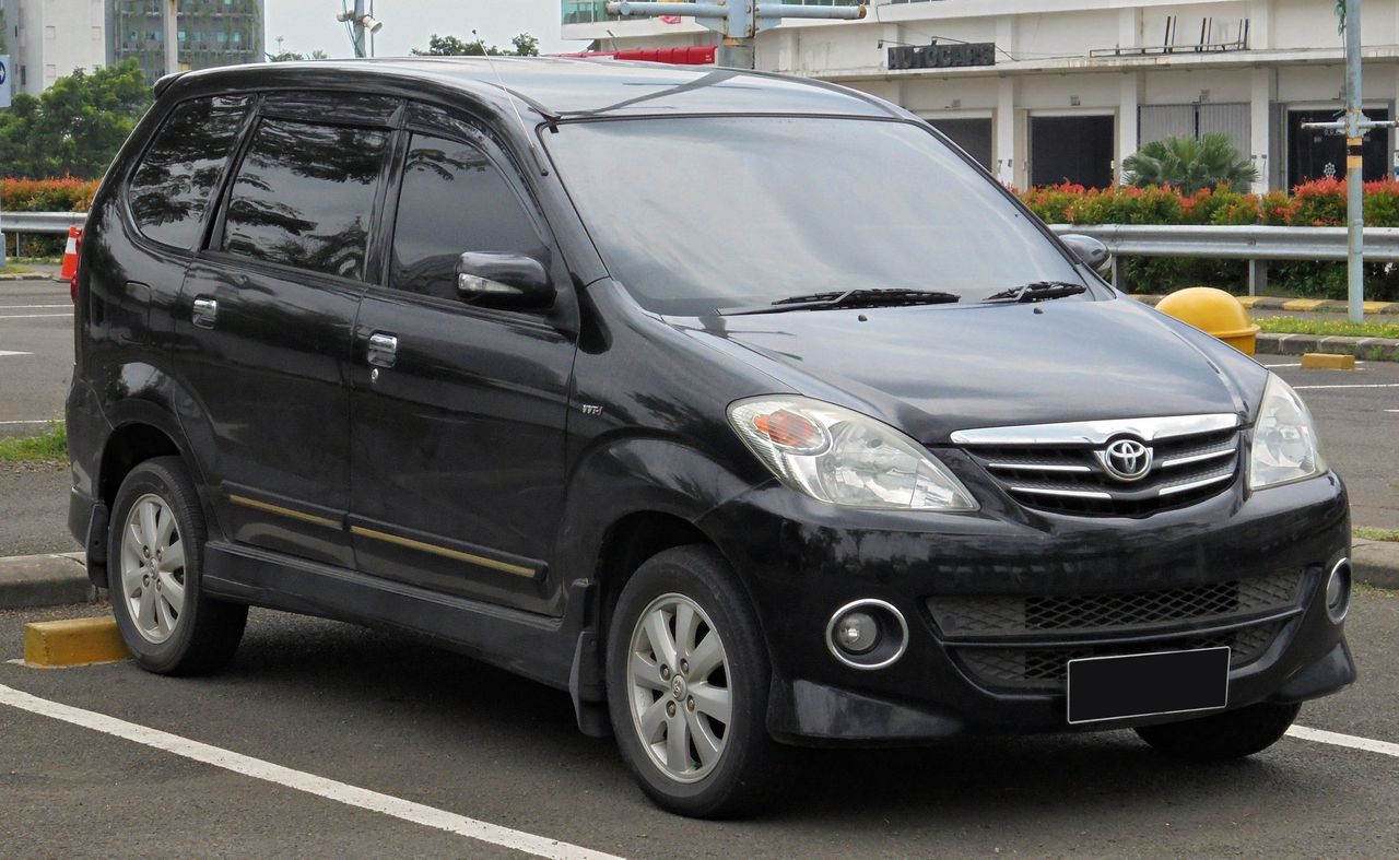 cac-doi-xe-toyota-veloz-1.jpg
