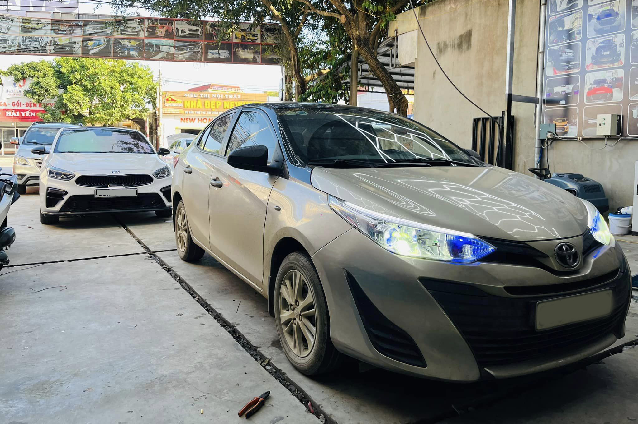 Toyota Vios Xlight V20 2023 1