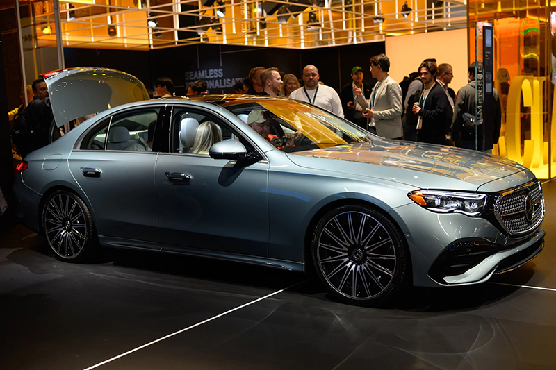 Mercedes Benz E Class 5