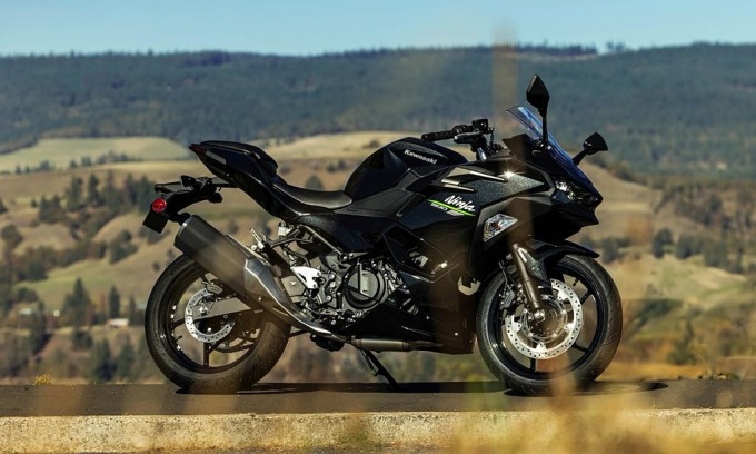 Kawasaki Ninja 500 2