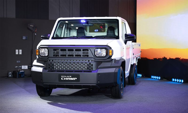 Toyota Landcruiser FJ 1