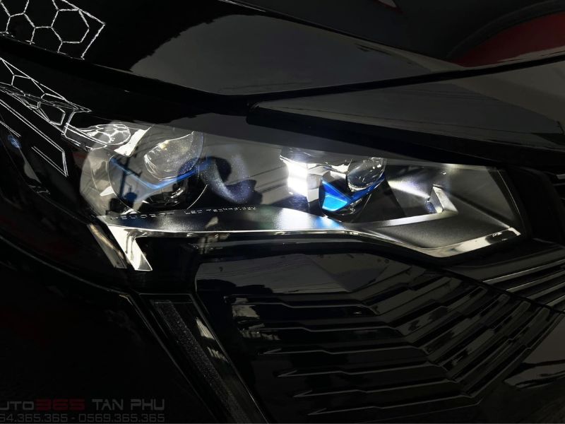 PEUGEOT 3008 11