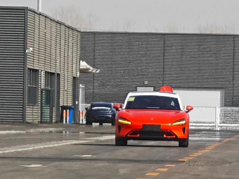Xe Dien Xiaomi Su7 2