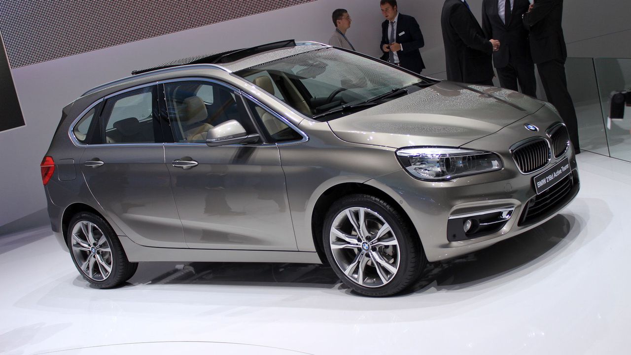 Bmw Series S2 Dau Tien 1