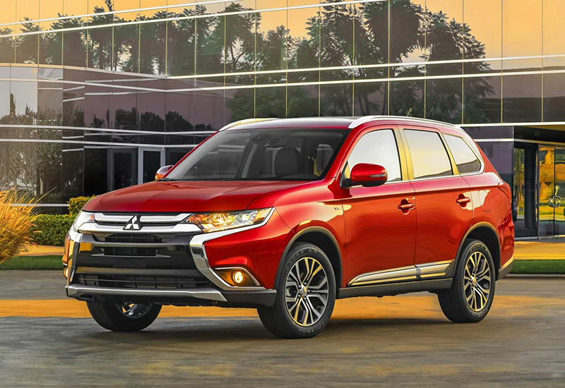cac-doi-xe-mitsubishi-outlander-4.jpg