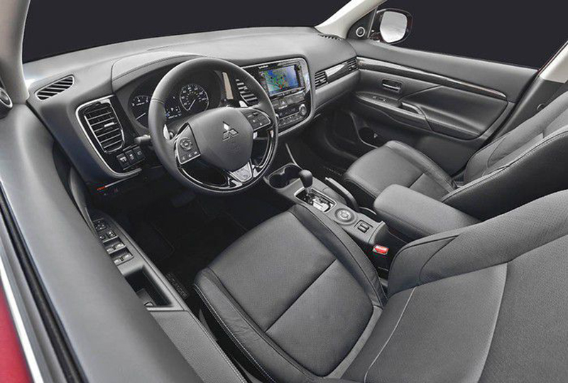 cac-doi-xe-mitsubishi-outlander-5.jpg