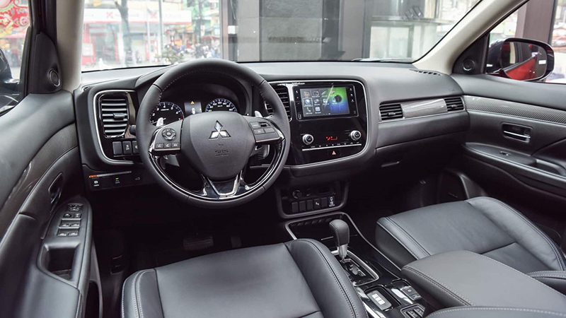 cac-doi-xe-mitsubishi-outlander-8.jpg