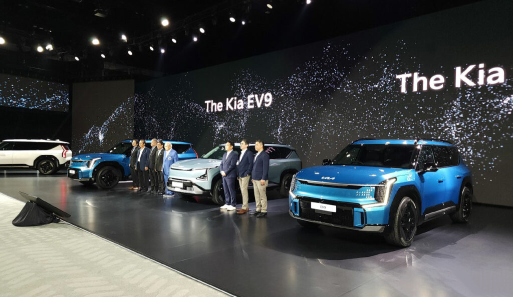 KIA EV9 5