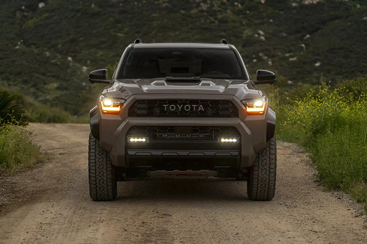 toyota-4runner-ra-mat-tai-my-5.jpg