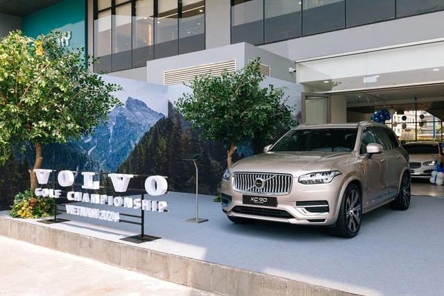 Volvo Recharge 1