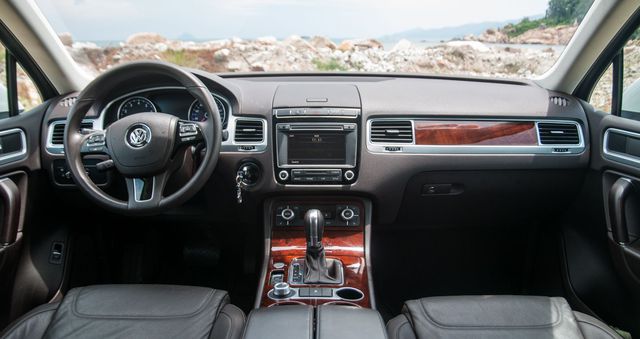 Cac Doi Xe Volkswagen Touareg 6