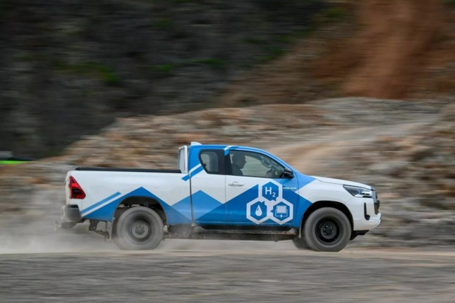 Hillux Hydro 9