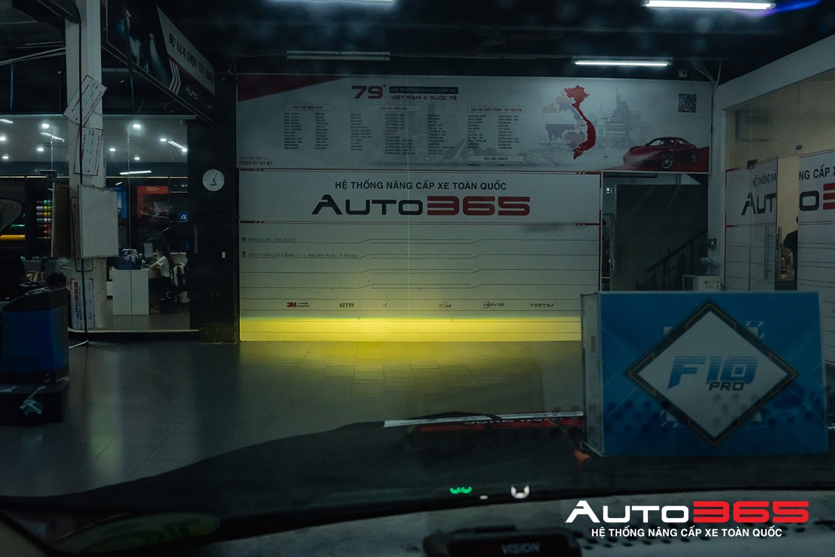 Hyundai Custin Do Den Bi Gam X Light F10 Pro 11