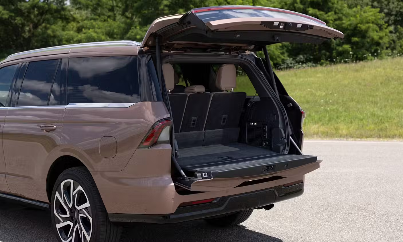 Lincoln Navigator 2025 4