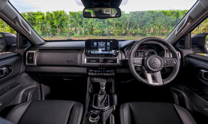 Mitsubishi Triton 1
