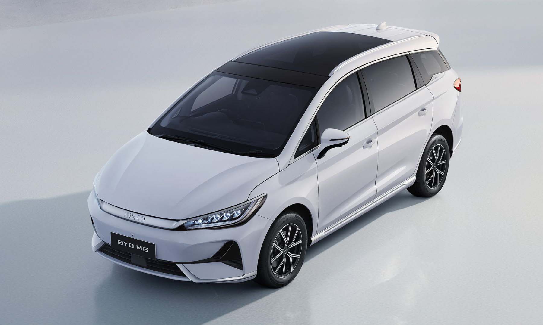 BYD M6 1