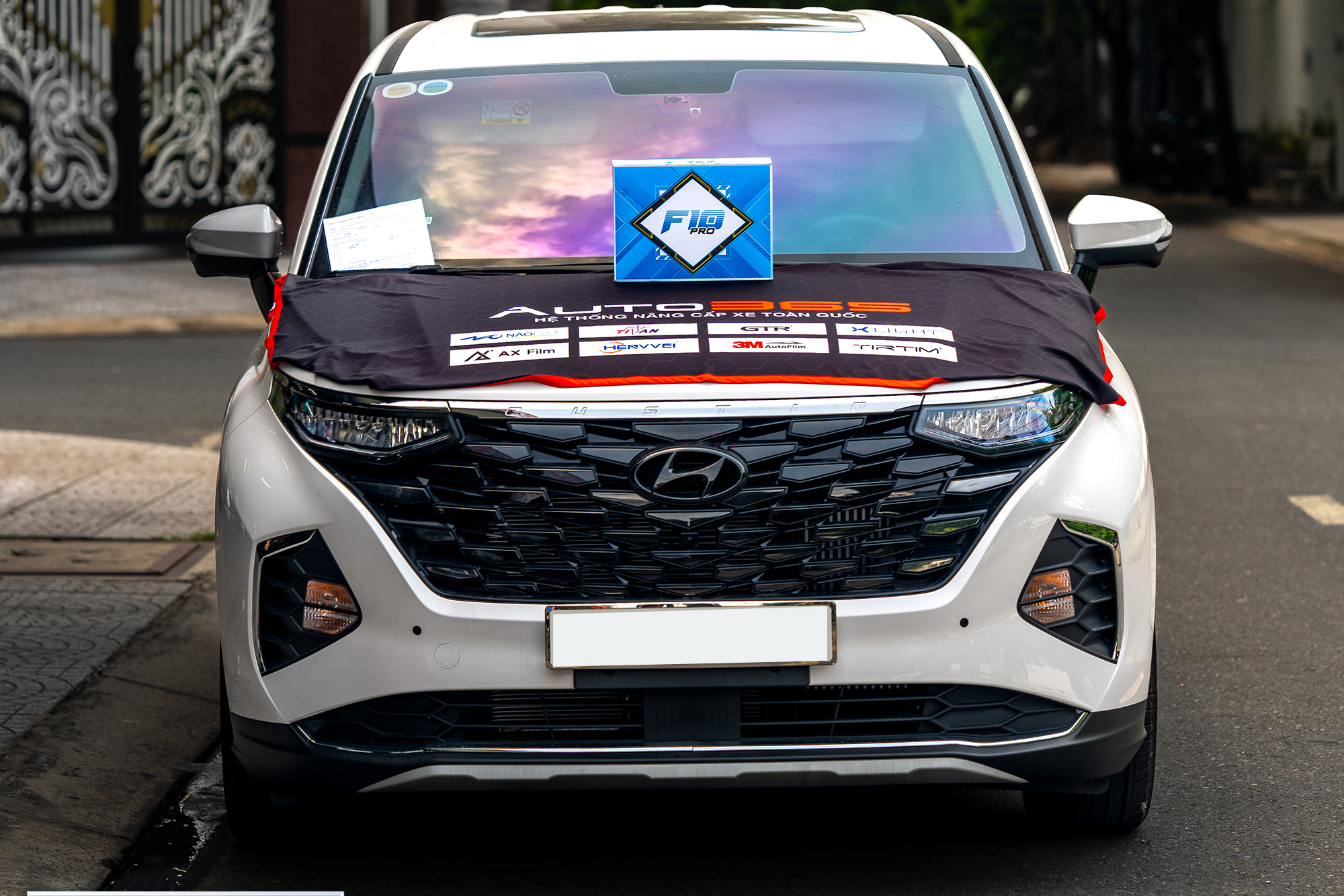 HYUNDAI CUSTIN F10 Pro