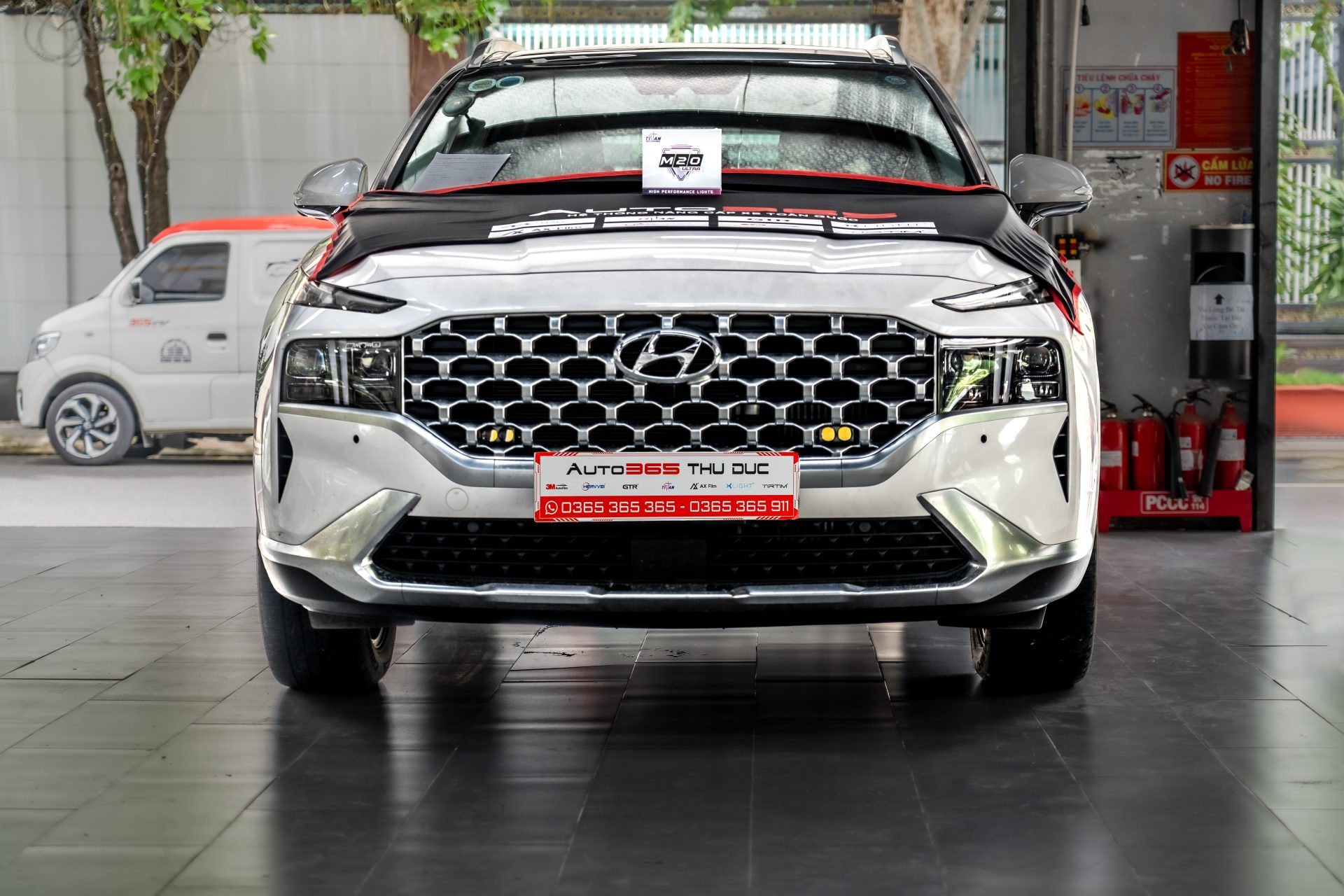 Hyundai Santafe Do Den Tro Sang Titan Moto M20 Ultra 11