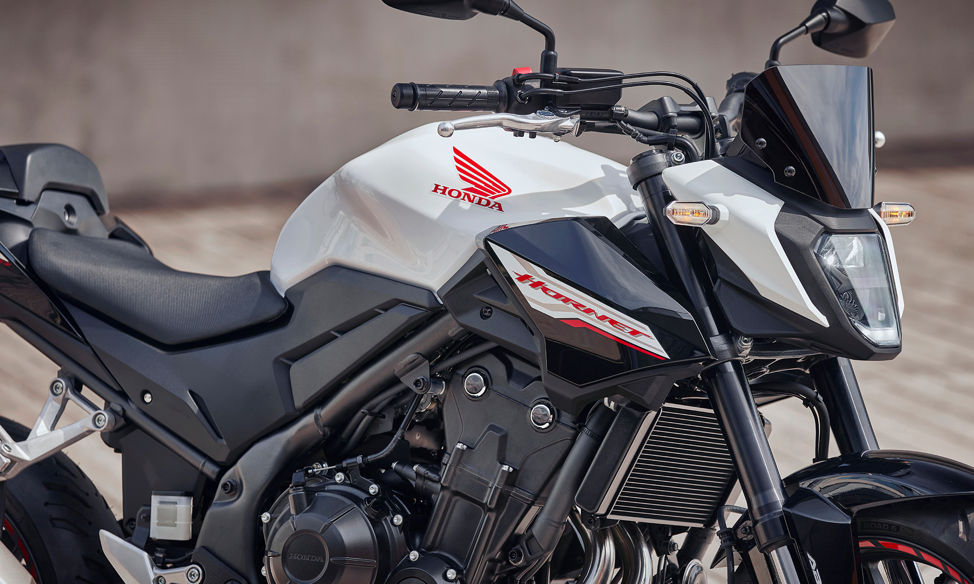 Honda CB500 Hornet 2