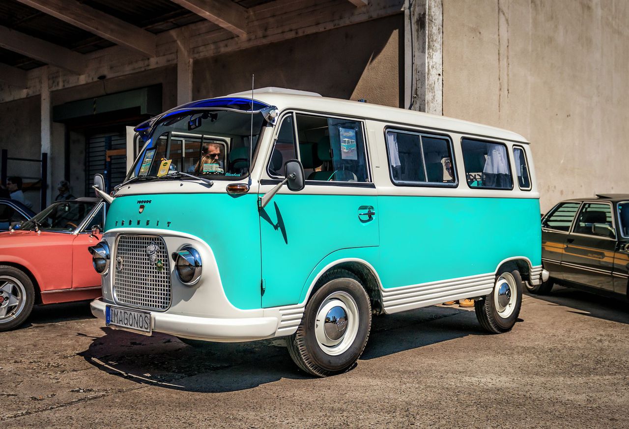 Cac Doi Xe Ford Transit 1