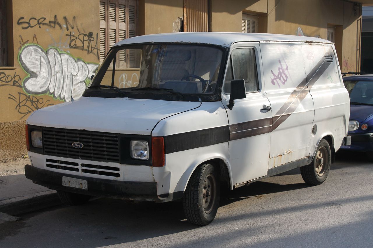Cac Doi Xe Ford Transit 3