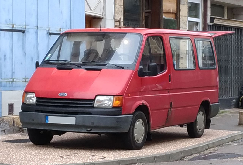 Cac Doi Xe Ford Transit 4