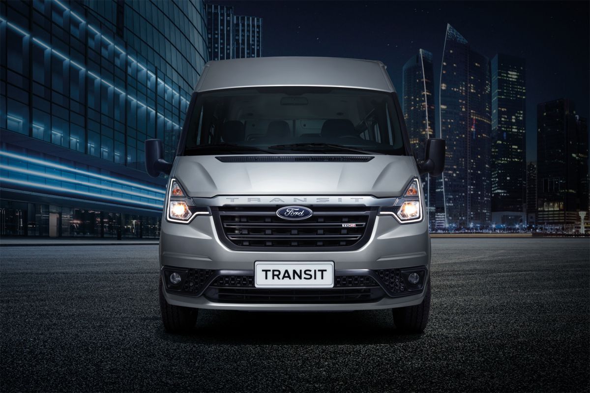 Cac Doi Xe Ford Transit 8