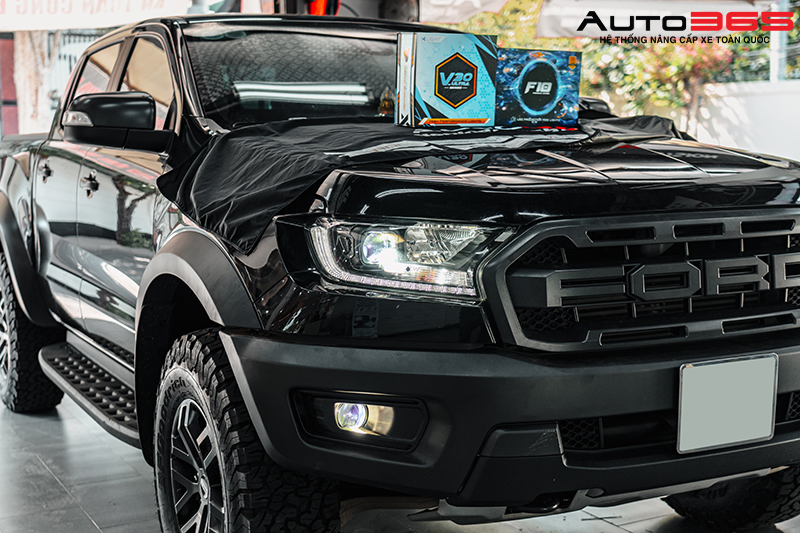 ford-raptor-moi-nen-trang-bi-nhung-gi-5.jpg