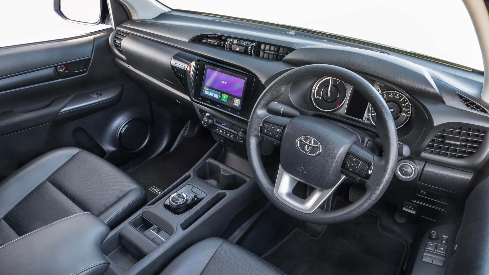 Toyota Hilux Phien Ban Chay Dien 7