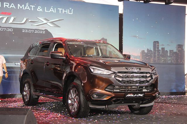 Cac Doi Xe Isuzu Mu X 7