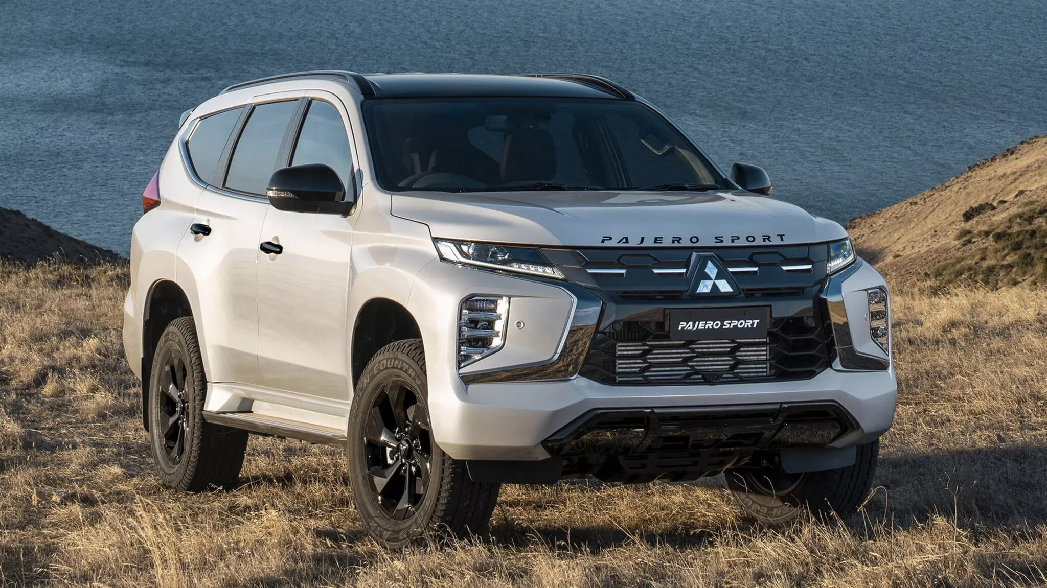 MITSUBISHI PAJERO SPORT 2024: TINH CHỈNH THIẾT KẾ VÀ NÂNG CẤP TRANG BỊ MỚI