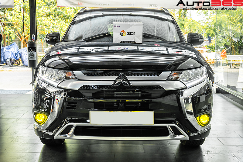 mitsubishi-outlander-do-bi-gam-va-camera-hanh-trinh-5.jpg