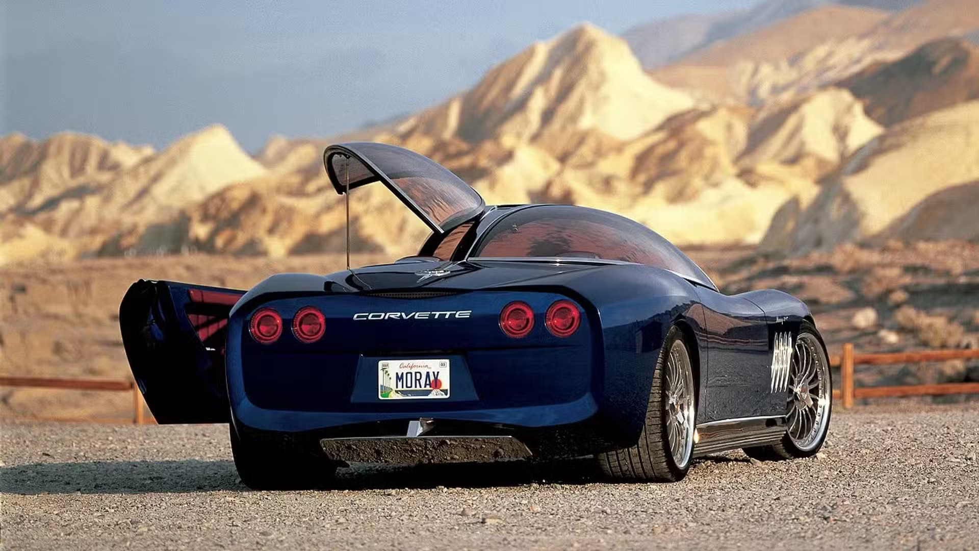Corvette Cua Y Trang Bi Dong Co V8 4