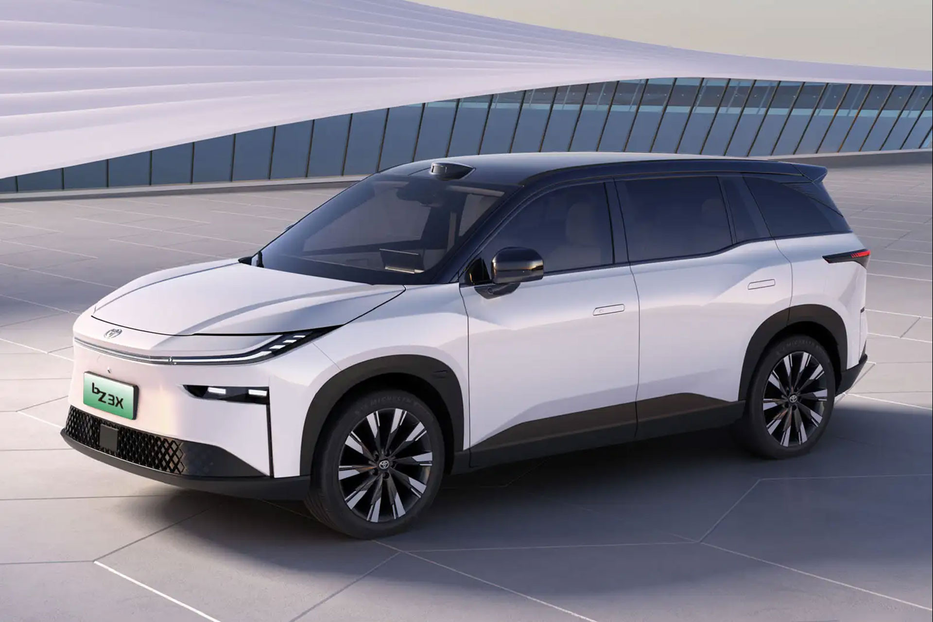 hai-mau-xe-dien-moi-cua-toyota-4.jpg